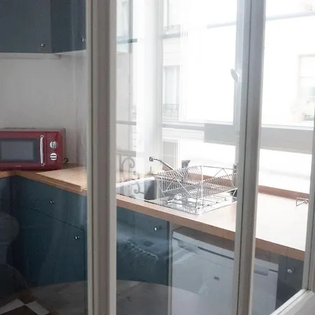 Hostnfly - Charming Apt Near Les Buttes - Chaumont Apartment